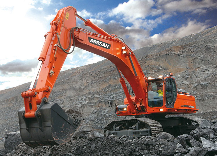 Гусеничный экскаватор Doosan DX480LCA