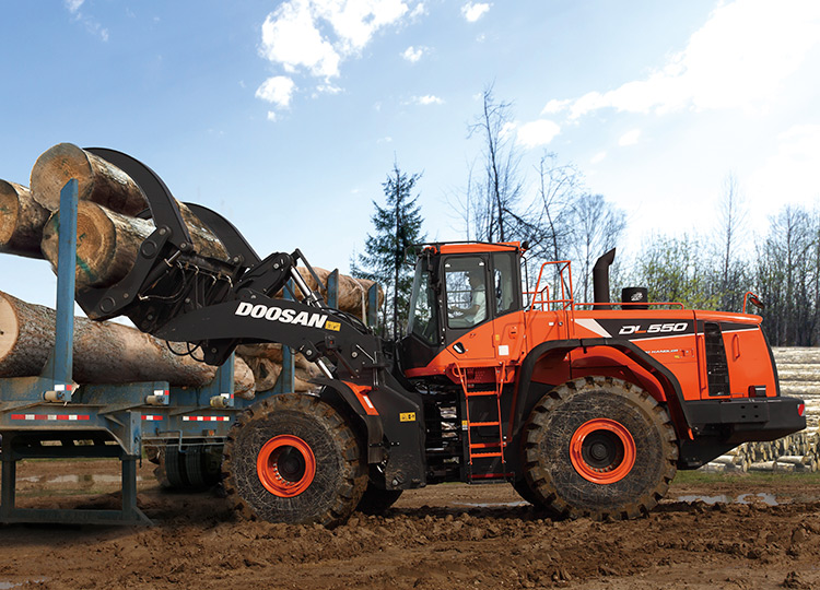 Транспортувальник лісу Doosan DL550LH